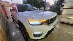 جیپ گراند شیرۆکی